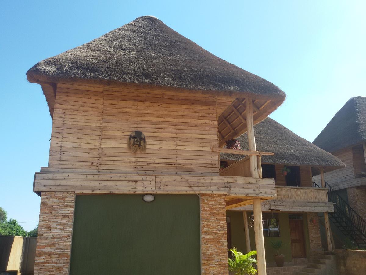 Unik Hotel Kireka Habitación foto
